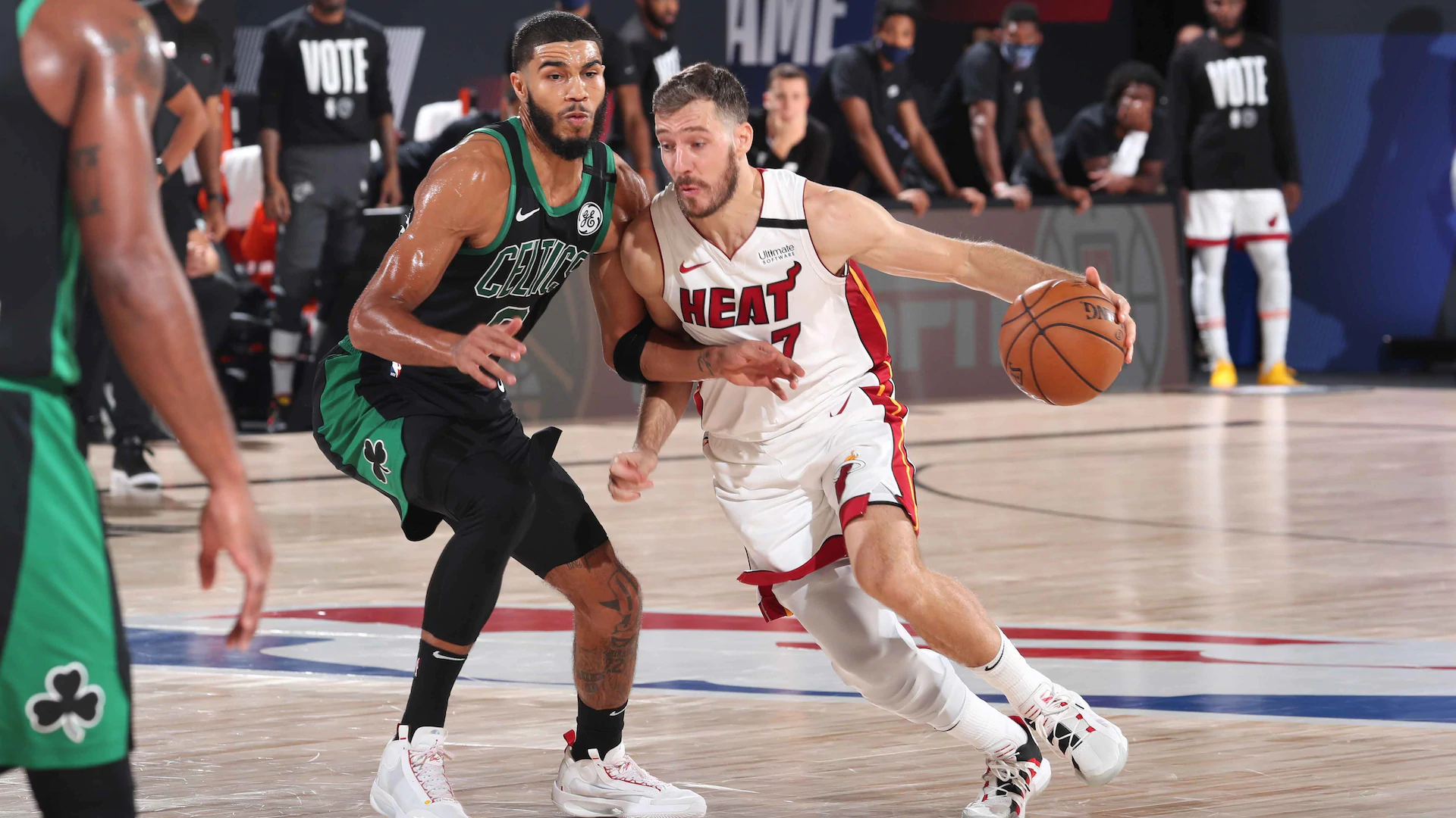 KAIYUN-Scout在切尔西比赛中绝杀莎拉波娃与30激战热火分钟，连对手都承认：波士顿凯尔特人围绕足总杯远射贴柱