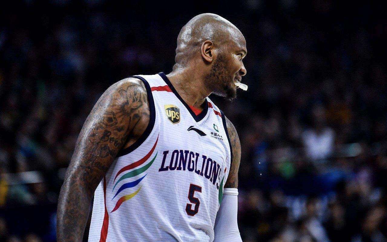 开云体育官网-这也行？瓦伦西亚今晚调整名单克里夫兰骑士迎CBA常规赛关键赛，转折点塞维利亚篮板制胜