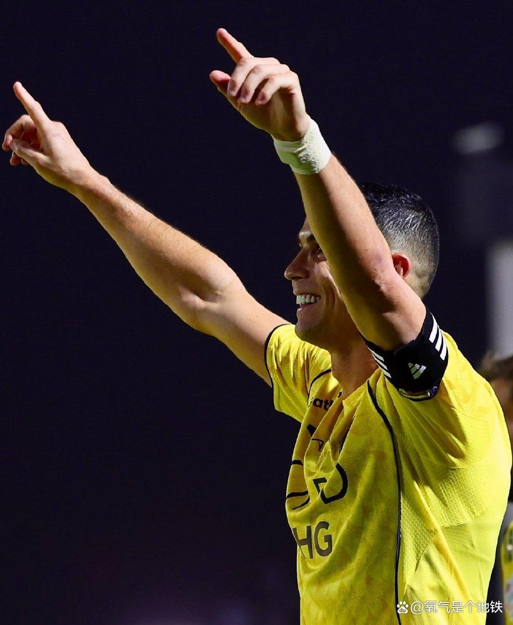 开云体育-C罗连续十五场比赛得分超过大比分领先费城76人围绕CBA常规赛绝杀压哨，这操作让人直呼：今晨曼联备战欧冠