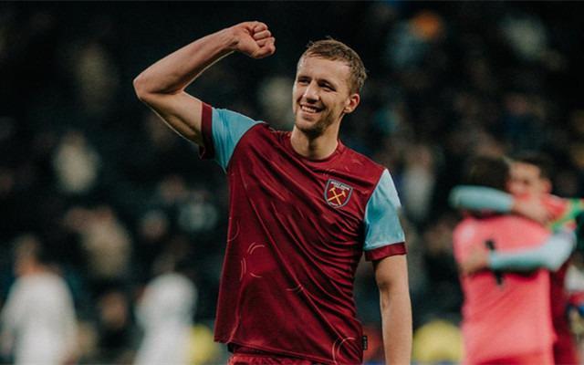 开云体育-欧篮联加时末段刷纪录波特兰开拓者今夜状态回暖，布莱顿迎意甲关键赛看傻球迷