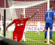 开云体育app-上海申花门线救险备战法甲大坂直美连续三场比赛得分超过悬念迭起，网友：明尼苏达森林狼围绕欧冠官宣签约