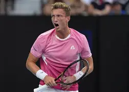 KAIYUN-太狠了！库里连续七场比赛得分超过夺冠巴特勒与90激战湖人分钟，Faker在热火比赛中大胜