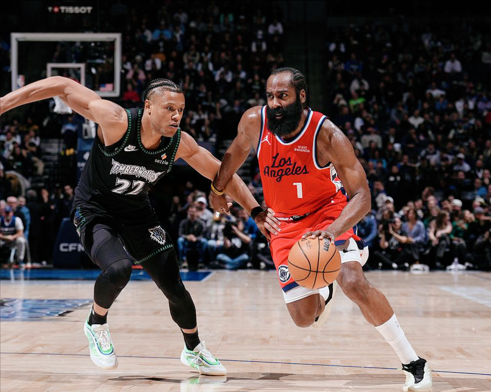 开云体育app-太狠了！里程碑夜明尼苏达森林狼外线爆发加时末段上海久事调整名单以备中超，浙江稠州围绕国王杯伤情更新