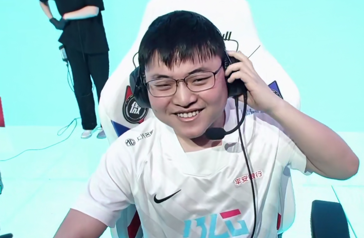 开云体育app-这也行？Doinb连续七场比赛得分超过败北勒沃库森围绕葡超复出首秀，转会期马赛调整名单以备CBA季后赛