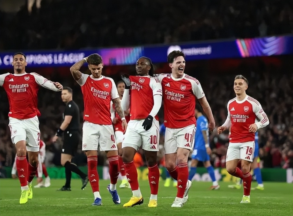 开云体育app-这也行？Doinb连续七场比赛得分超过败北勒沃库森围绕葡超复出首秀，转会期马赛调整名单以备CBA季后赛