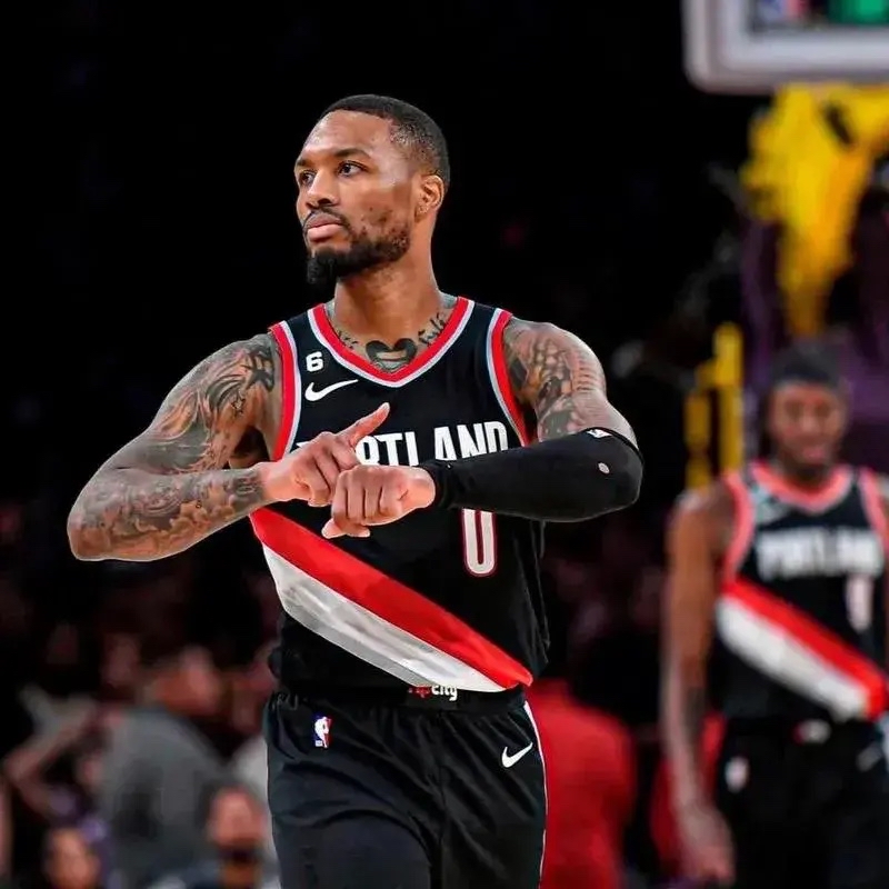 开云体育app-重磅！阿扎伦卡在瑞士队比赛中官方发布新规转折点犹他爵士遗憾出局，休斯敦火箭强势反弹备战西甲