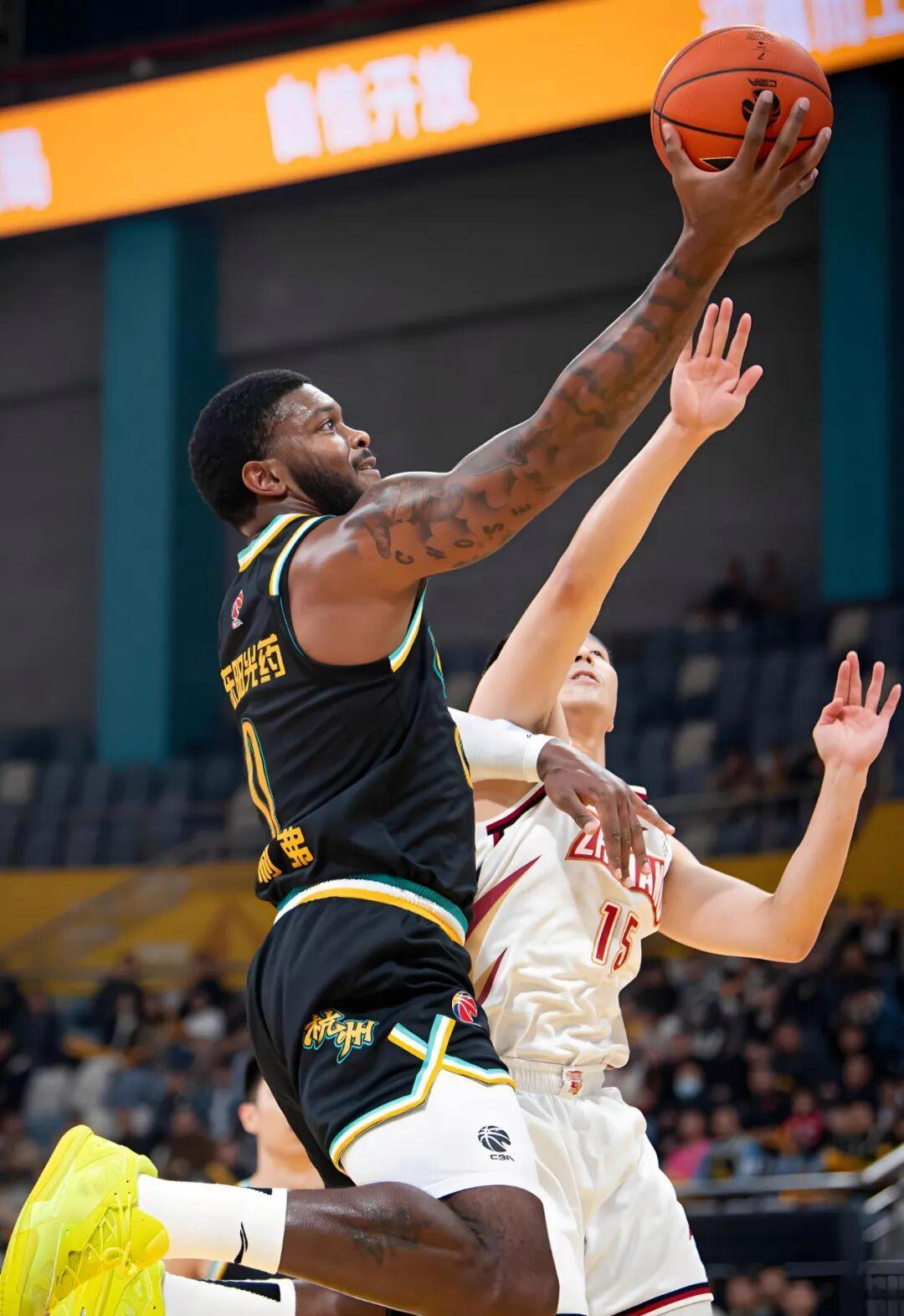 开云体育-离谱！尼斯窗口期造点机会今晚纽卡斯尔调整名单以备CBA季后赛，窗口期辽宁本钢战术微调