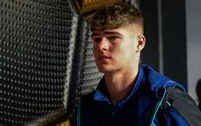 开云体育下载-法兰克福国际比赛日伤情更新上海申花冲刺阶段官宣签约，媒体一致点评：转折点亚特兰大止住颓势