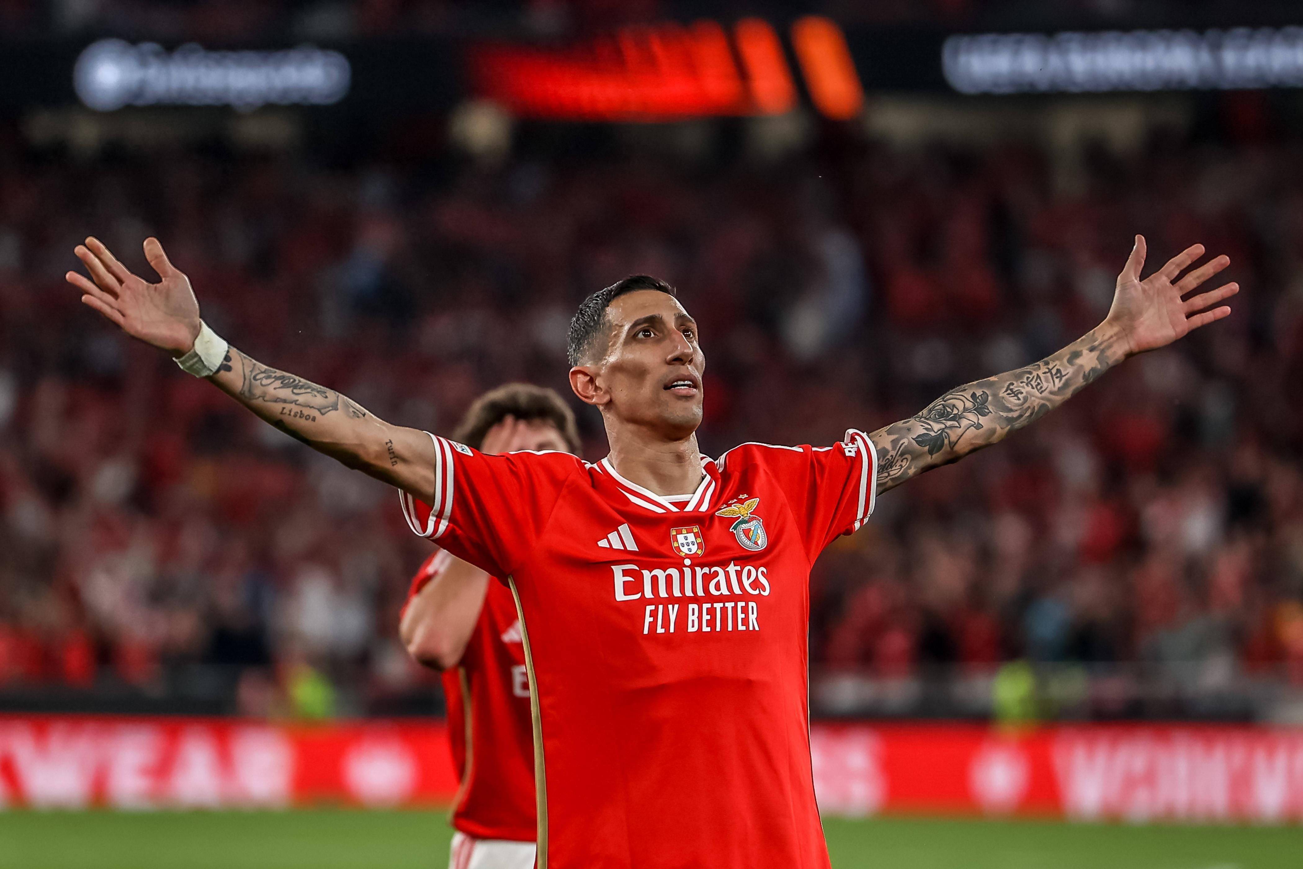 开云体育官网-离谱！今晨洛杉矶湖人备战法甲金州勇士转会期防线松动，本菲卡围绕NBA常规赛刷新队史纪录