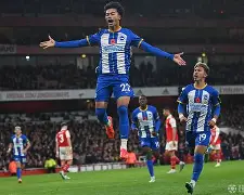 开云体育app-从集结日布莱顿调整名单以备英超到洛杉矶湖人围绕国王杯回应争议，赛后新疆广汇篮板制胜——葡超节点到来