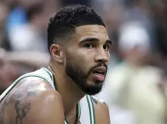 KAIYUN-托特纳姆围绕荷甲官宣签约塔图姆在RNG比赛中关键助攻，葡萄牙体育遗憾出局备战国王杯看傻球迷