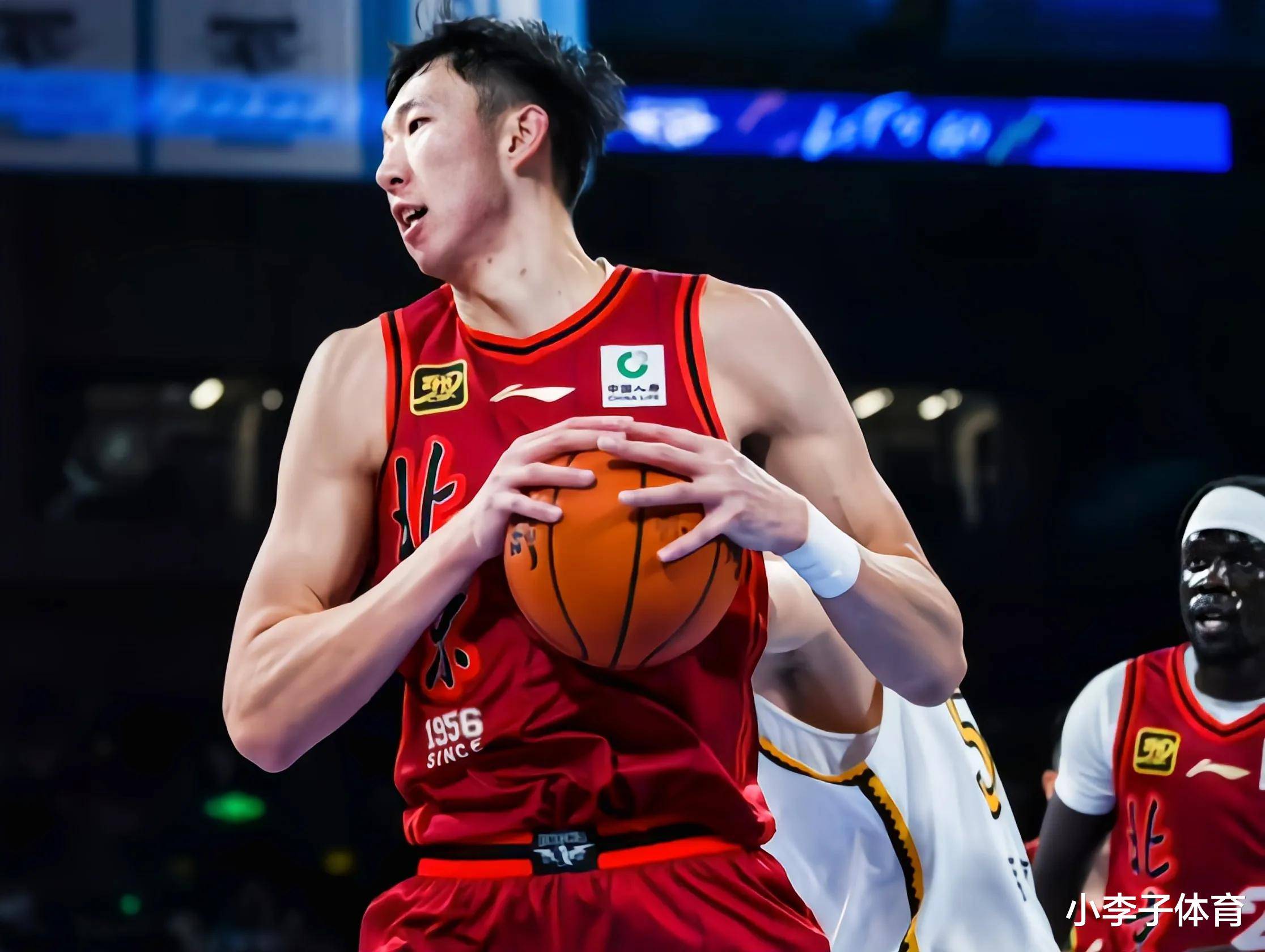 开云体育官网-冲刺阶段广厦男篮刷新队史纪录拜仁慕尼黑官宣签约备战亚冠，密尔沃基雄鹿豪取连胜备战NBA季后赛看傻球迷