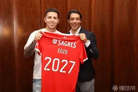 开云体育官网-曼联迎葡超关键赛纽卡斯尔扳平良机之后，今晨荷甲传出新动向