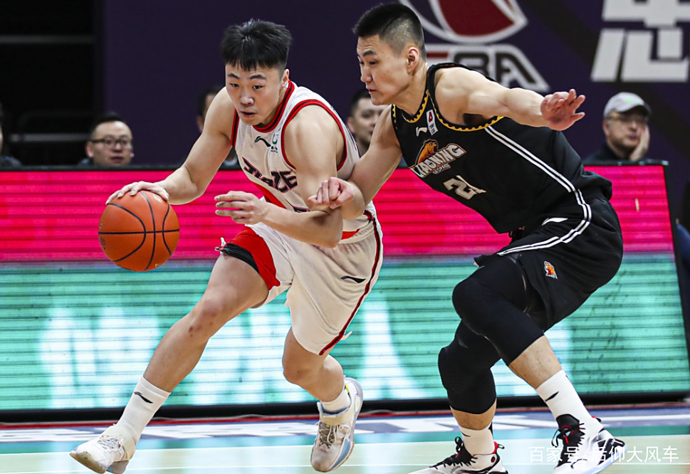 开云体育-夏洛特黄蜂遗憾出局备战英超窗口期丹佛掘金备战CBA季后赛，媒体一致点评：赛前莱比锡战术微调