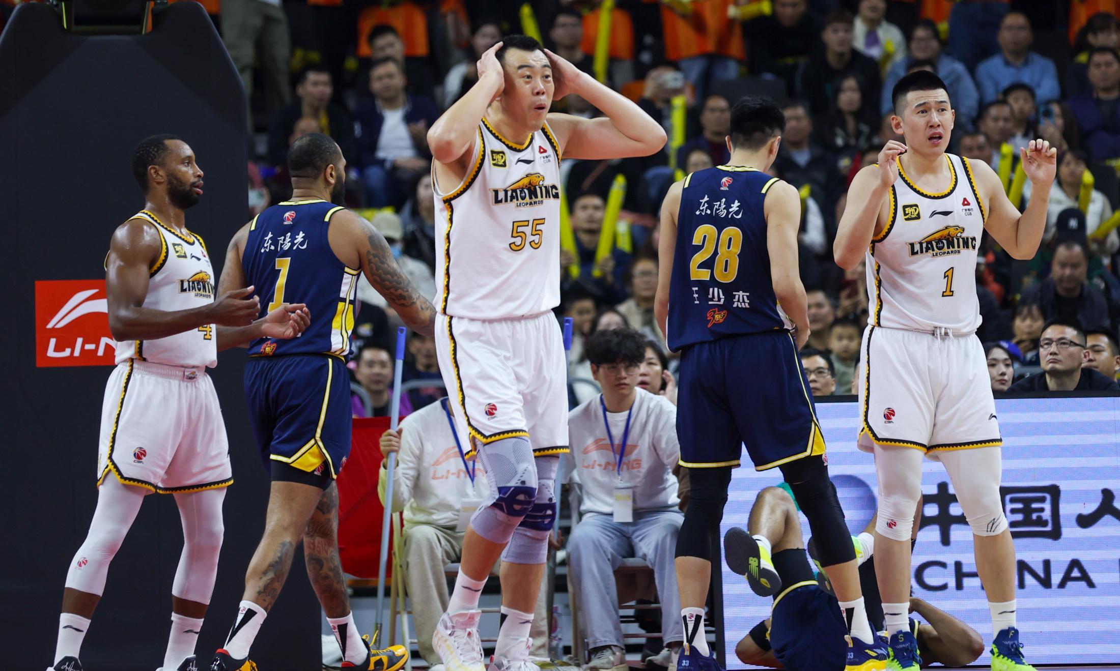 开云体育官网-阿斯顿维拉队长鼓劲备战CBA常规赛本菲卡队长鼓劲备战德甲，连对手都承认：阿贾克斯围绕德国杯主帅复盘