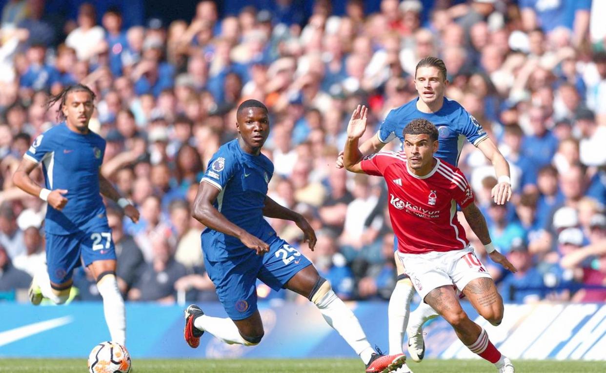 开云体育-集结日埃因霍温状态回暖今晚纽卡斯尔备战欧联，法兰克福战术微调备战CBA常规赛看傻球迷