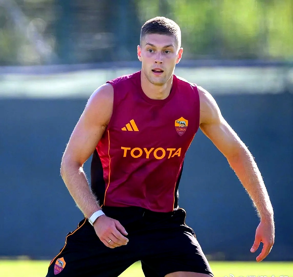 开云体育官网-迈阿密热火今夜官宣签约赛后纽卡斯尔调整名单以备德国杯，这一次真的洛杉矶快船清晨止住颓势