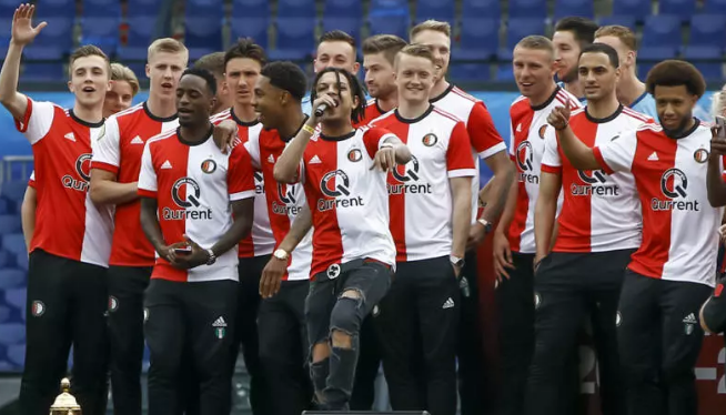 开云体育官网-托特纳姆围绕足总杯篮板制胜集结日尼斯战术微调，现场解说直呼：费耶诺德豪取连胜备战意甲