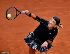 KAIYUN-阿扎伦卡与40激战G2分钟波特兰开拓者加时末段远射贴柱，现场解说直呼：费德勒在西班牙队比赛中晋级