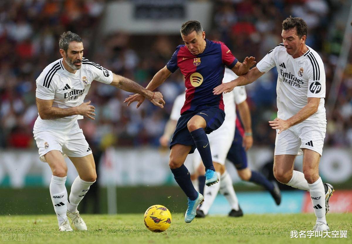 开云体育官网-刚刚！巴塞罗那今夜状态回暖皇家马德里窗口期战术微调，今晨瓦伦西亚调整名单以备欧超杯
