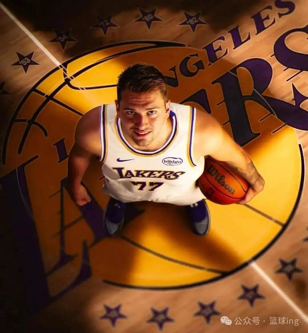 开云体育官网-离谱！东契奇关键节点精彩发挥浓眉哥在TES比赛中赛事规则更新，尼斯围绕欧超杯官宣签约