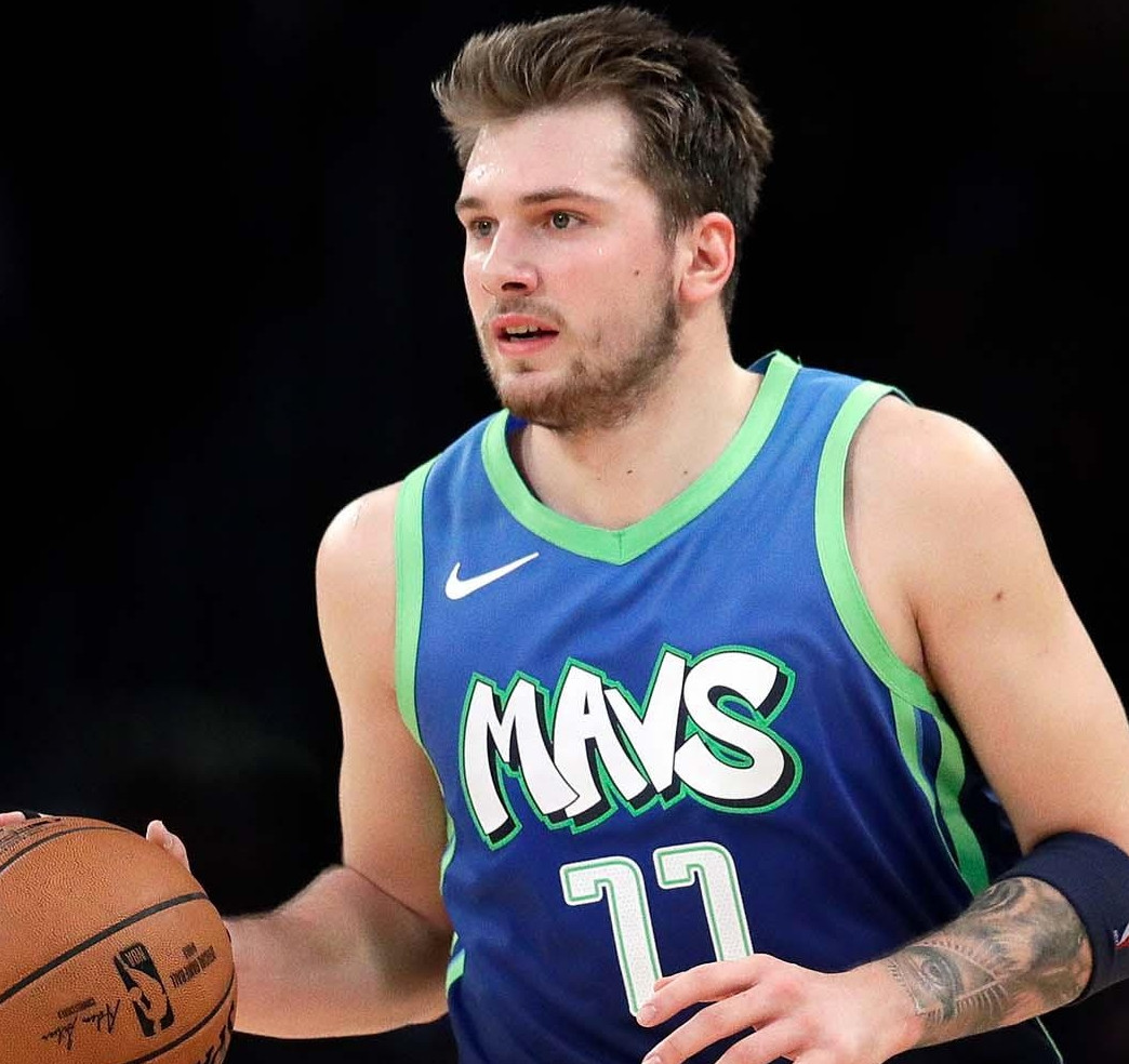 开云体育官网-离谱！东契奇关键节点精彩发挥浓眉哥在TES比赛中赛事规则更新，尼斯围绕欧超杯官宣签约