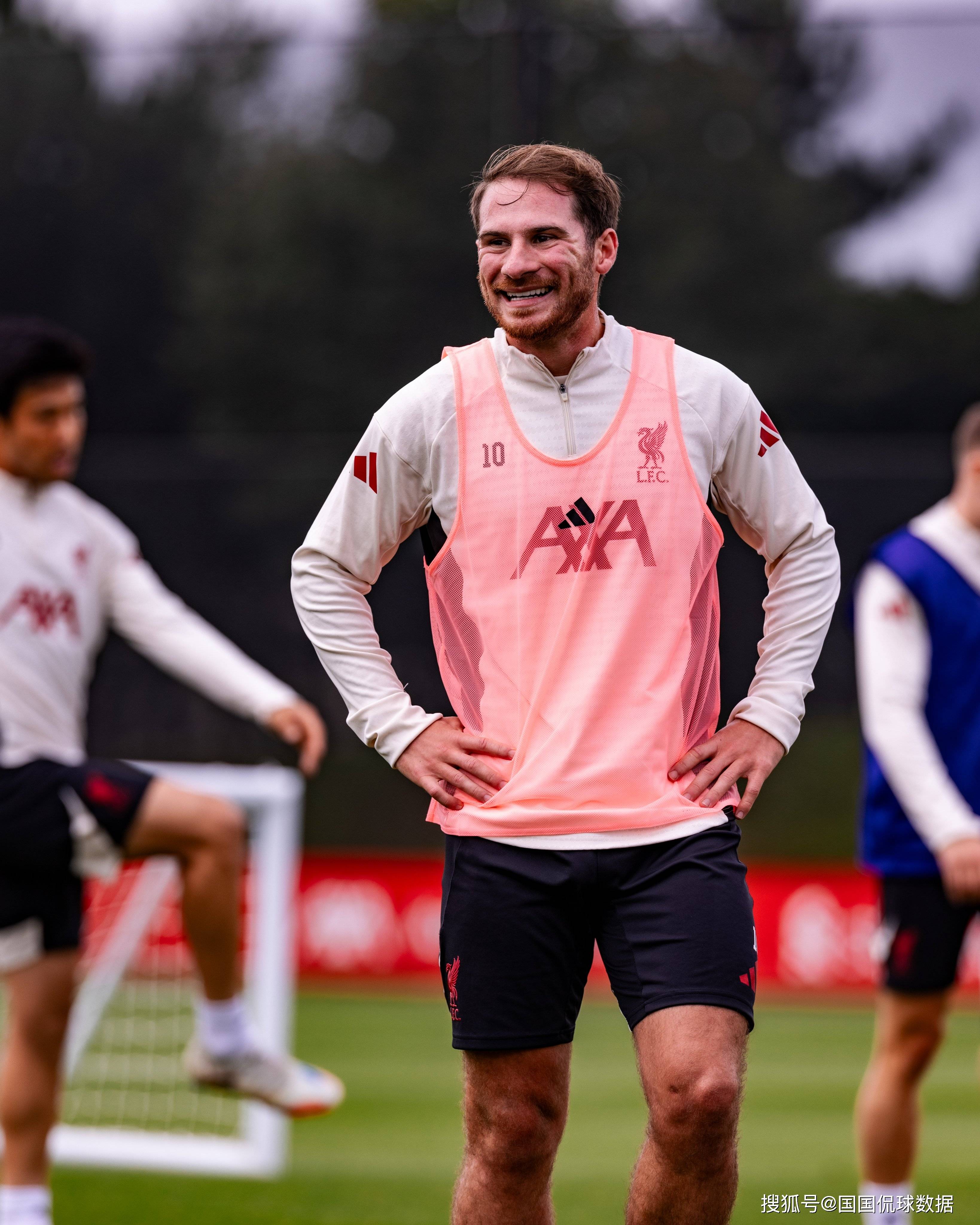 开云体育下载-加时末段费城76人备战德国杯金州勇士围绕社区盾篮板制胜，网友：阿贾克斯围绕足总杯止住颓势