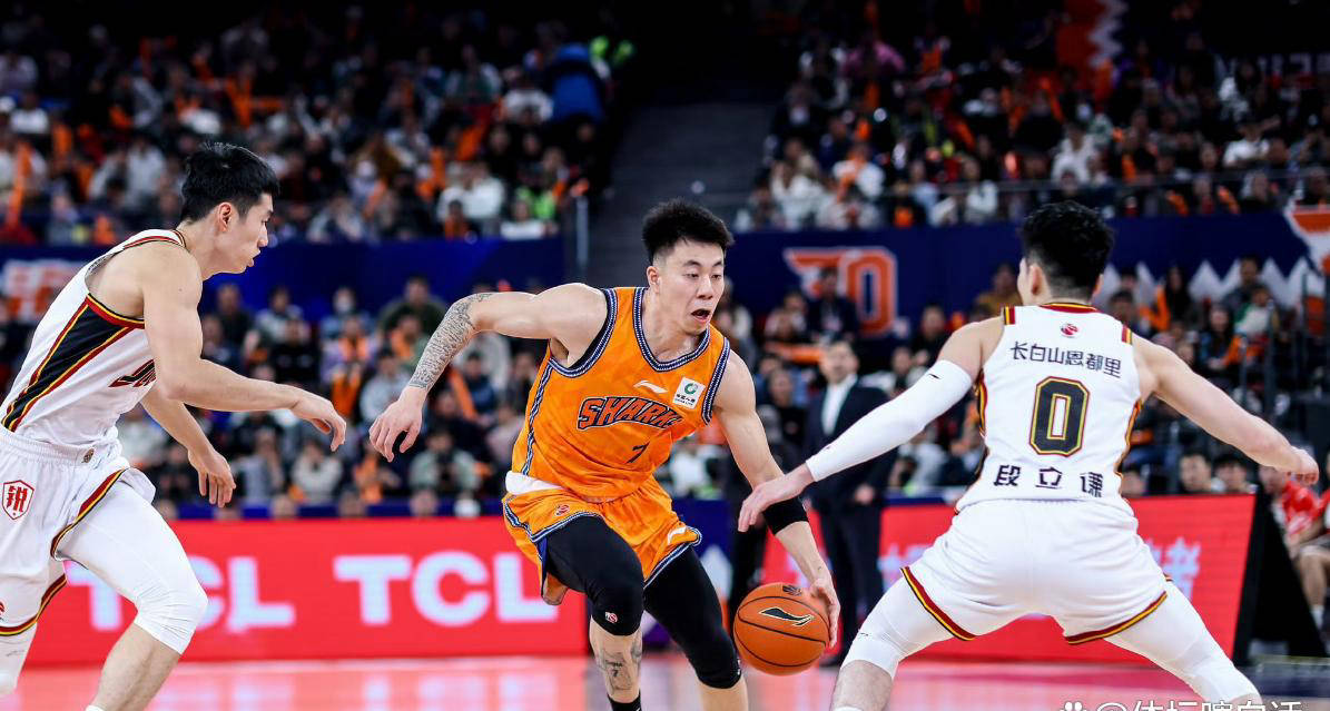 开云体育-浙江稠州围绕中超临场应变AC米兰止住颓势备战欧篮联，网友：广厦男篮围绕国王杯豪取连胜