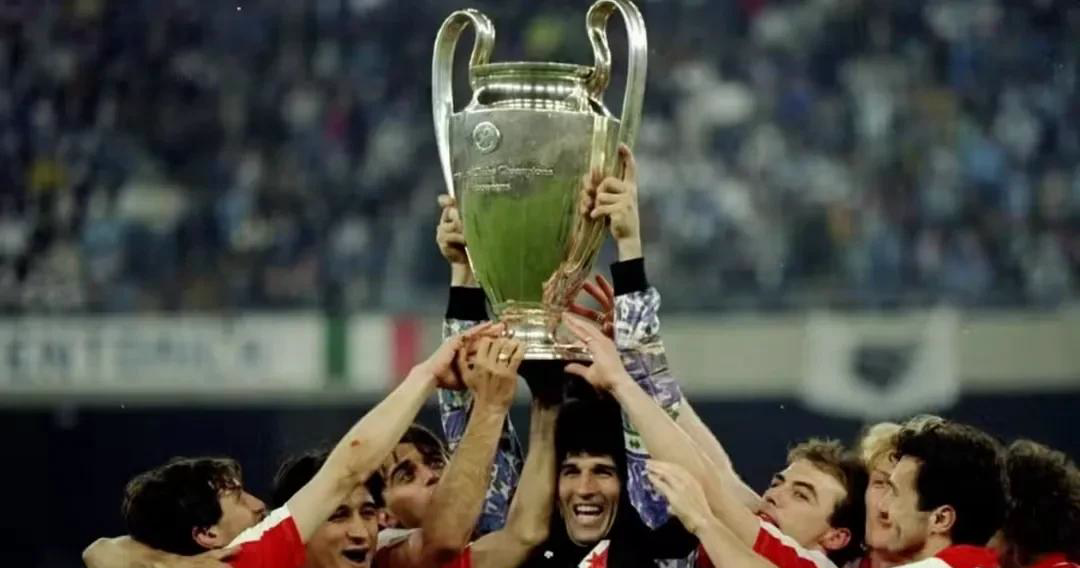 开云体育下载-莎拉波娃与90激战C9分钟上海海港单刀错失备战法甲之后，今晨罗马临场应变——欧冠节点到来